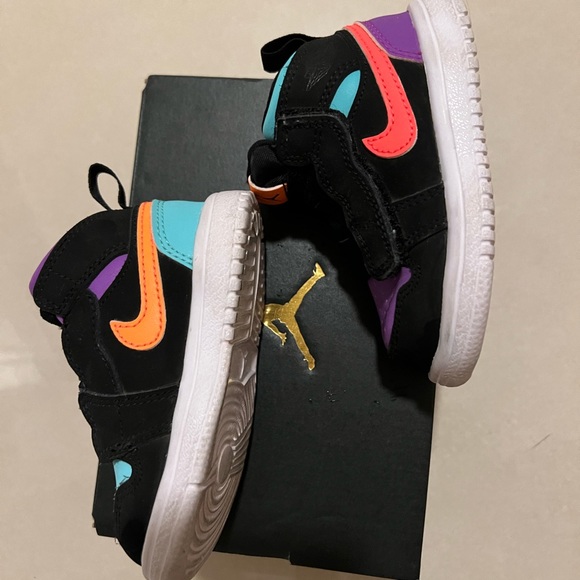 Air Jordan 1 Mid ‘What The’ Toddler Sneakers size 5c - Picture 7 of 10